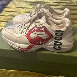 Woman’s Rhyton Sneaker with Mouth Print